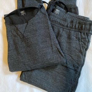 Albion Fit jogger set